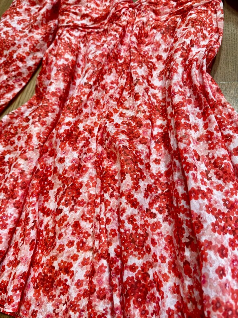 Bardot Lani Mini Off-Shoulder Floral Mini Dress Pink Red White Print Never Worn - Picture 4 of 9